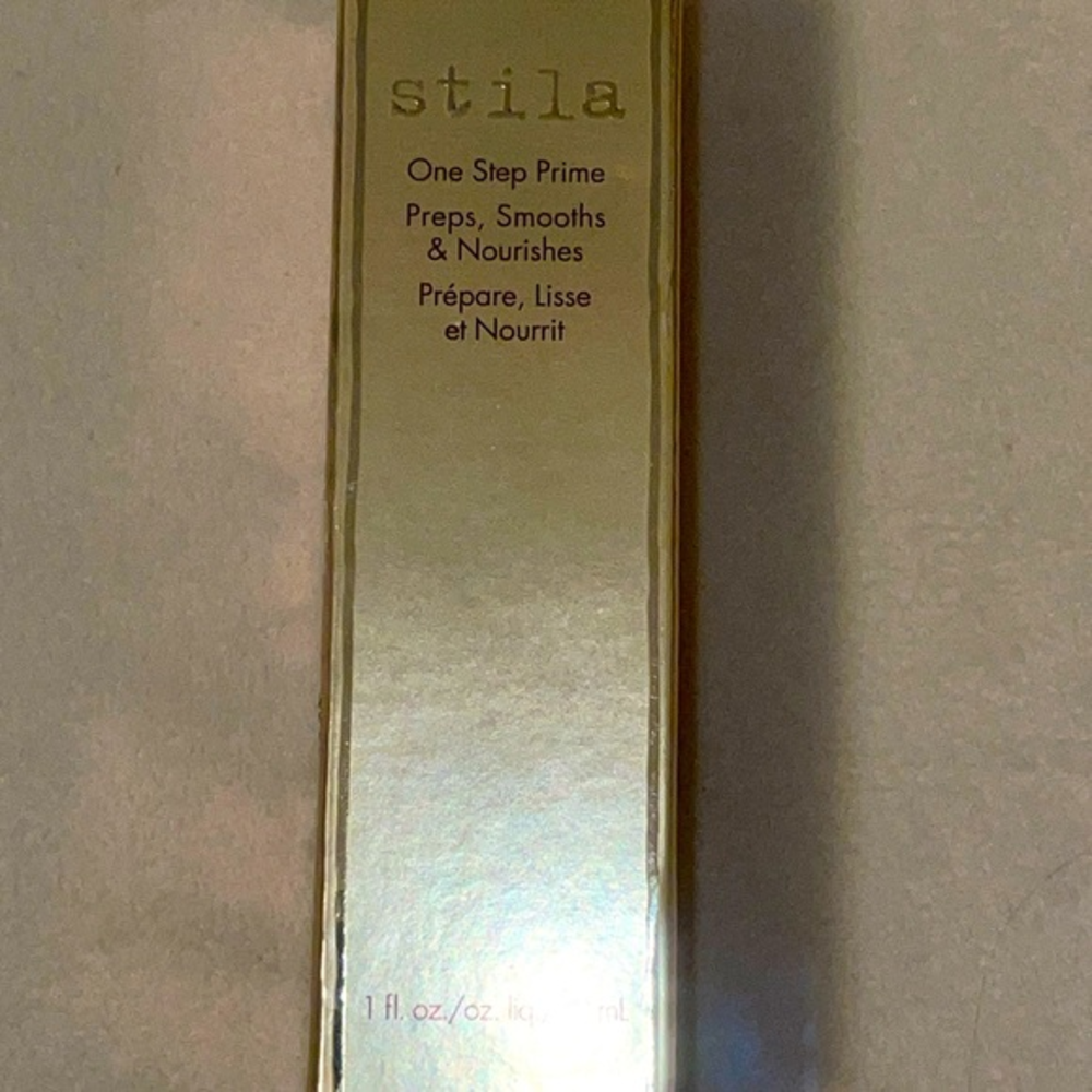 NIB‎ Stila One Step Prime